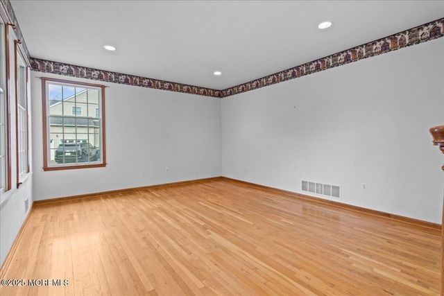 73 Porter Road, Howell, NJ 07731