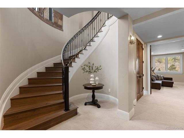 770 International Isle Dr, Castle Rock, CO 80108