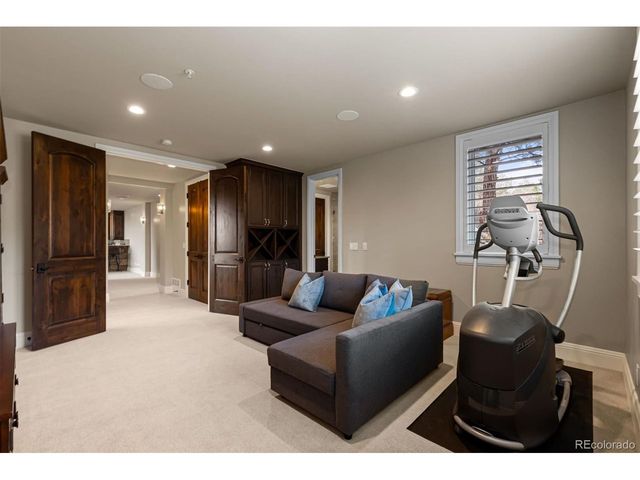 770 International Isle Dr, Castle Rock, CO 80108