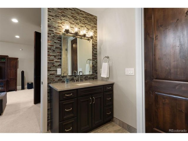 770 International Isle Dr, Castle Rock, CO 80108