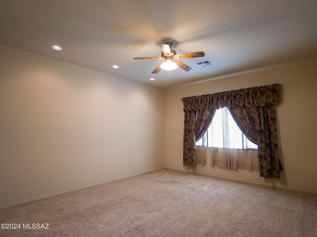 10534 E George Brookbank Place, Tucson, AZ 85747