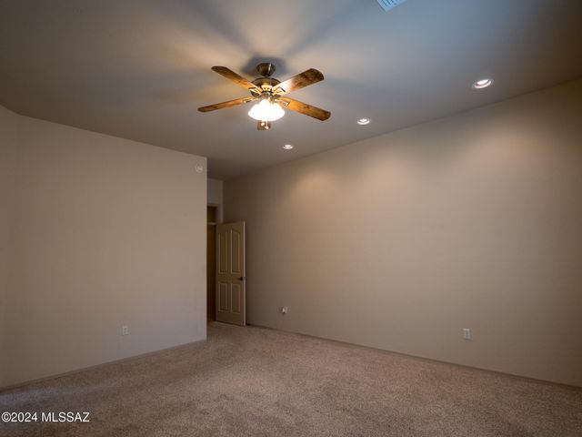 10534 E George Brookbank Place, Tucson, AZ 85747