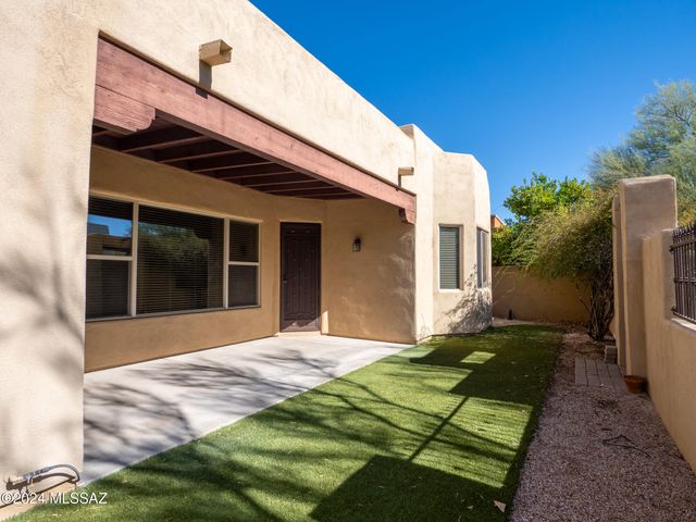 10534 E George Brookbank Place, Tucson, AZ 85747