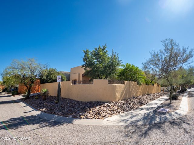 10534 E George Brookbank Place, Tucson, AZ 85747