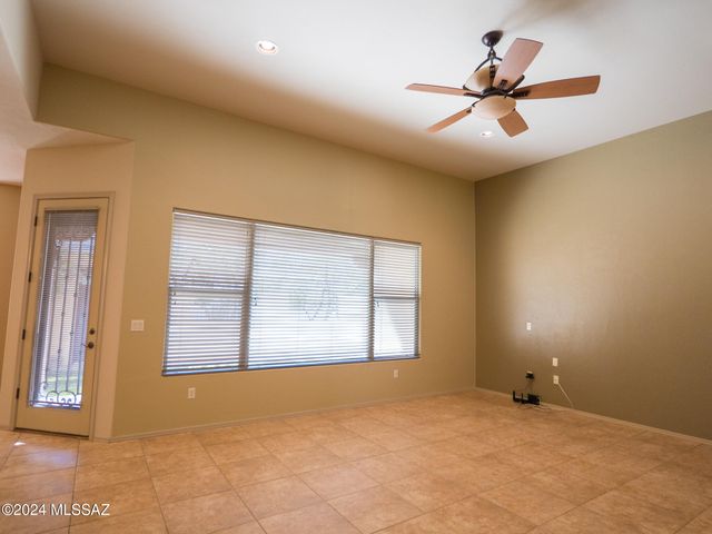 10534 E George Brookbank Place, Tucson, AZ 85747