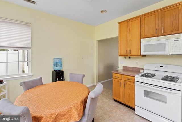 151 MEADOWLARK DR, Hamilton, NJ 08690