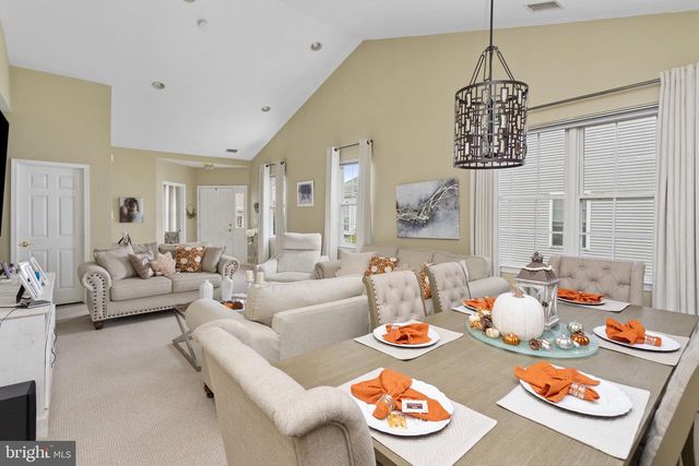 151 MEADOWLARK DR, Hamilton, NJ 08690