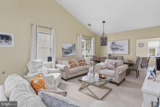 151 MEADOWLARK DR, Hamilton, NJ 08690