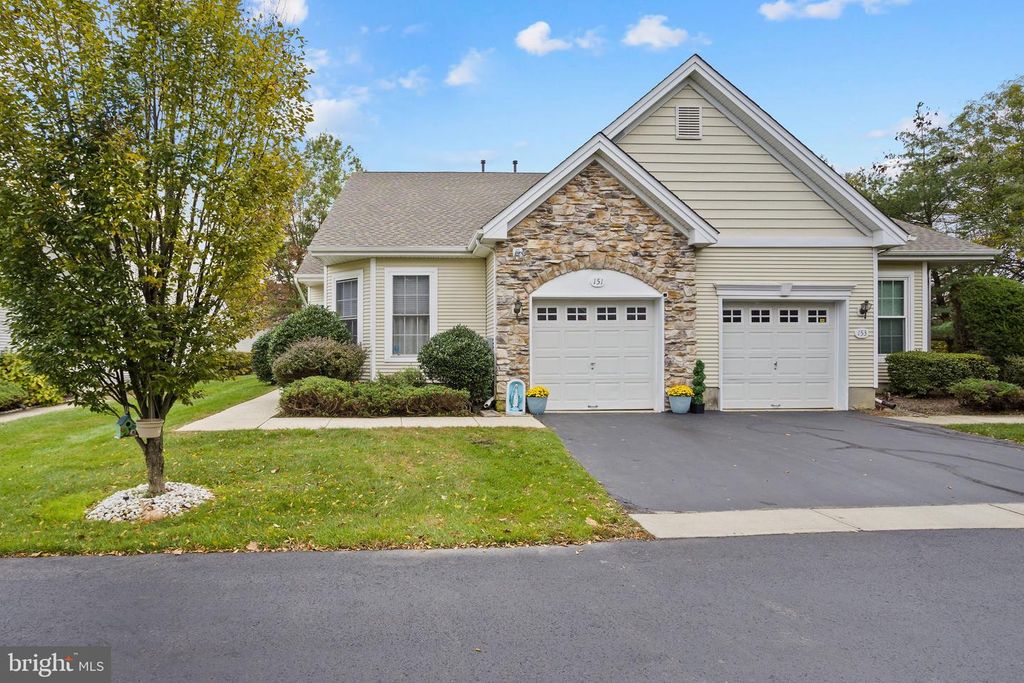 151 MEADOWLARK DR, Hamilton, NJ 08690