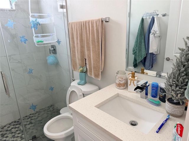 423 Kismet PKWY E, Cape Coral, FL 33909