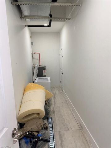 423 Kismet PKWY E, Cape Coral, FL 33909