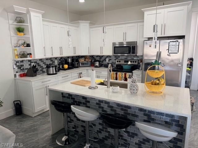 423 Kismet PKWY E, Cape Coral, FL 33909