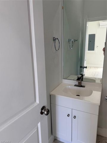 423 Kismet PKWY E, Cape Coral, FL 33909