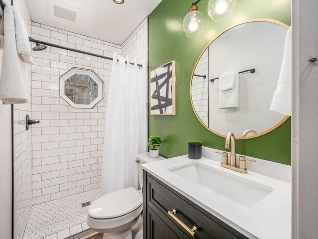 102 Warwood Drive, Granville, OH 43023