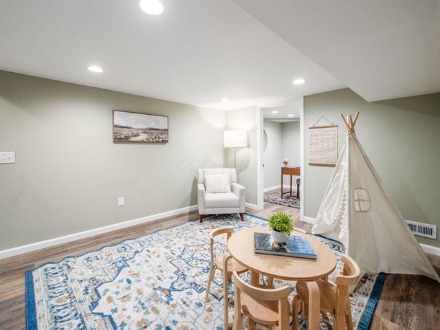 102 Warwood Drive, Granville, OH 43023