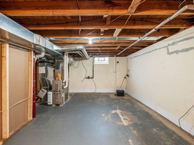 102 Warwood Drive, Granville, OH 43023