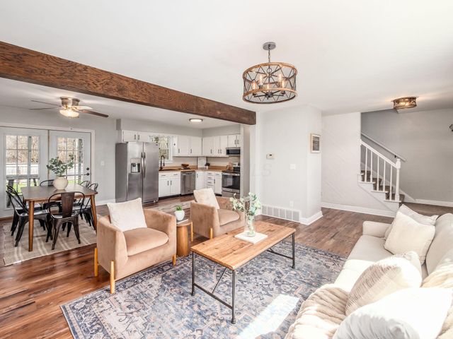 102 Warwood Drive, Granville, OH 43023