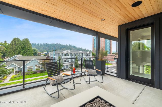 805 E SHERMAN AVE, Coeur D'alene, ID 83814