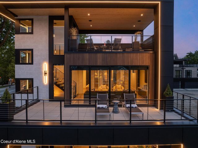 805 E SHERMAN AVE, Coeur D'alene, ID 83814