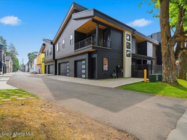 805 E SHERMAN AVE, Coeur D'alene, ID 83814