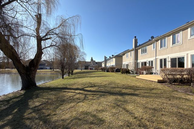 388 Kildeer Lane, Deerfield, IL 60015