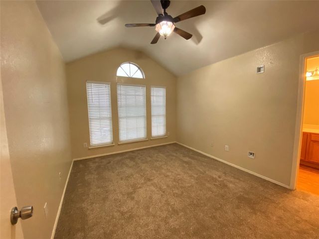 550 Monarch Drive, Lancaster, TX 75146