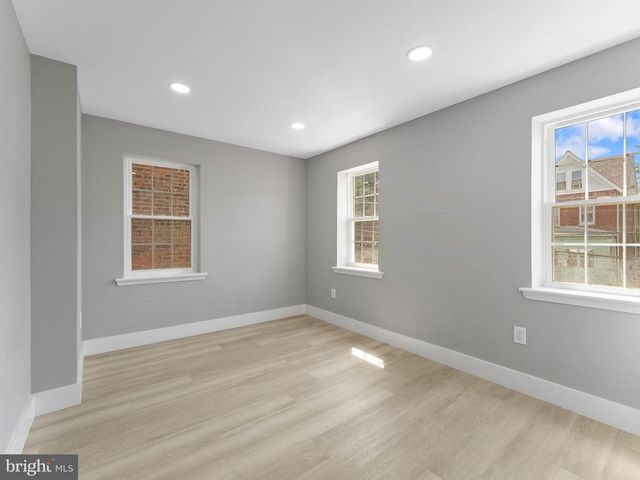 121 N 6TH ST, Darby, PA 19023