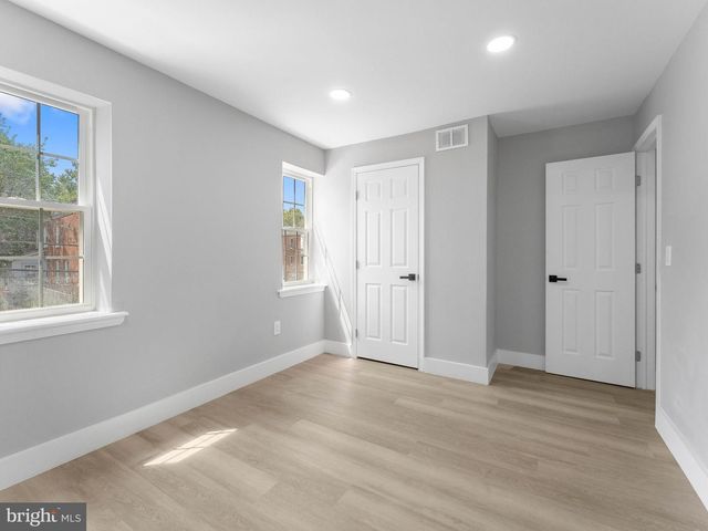 121 N 6TH ST, Darby, PA 19023