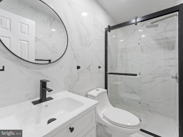 121 N 6TH ST, Darby, PA 19023