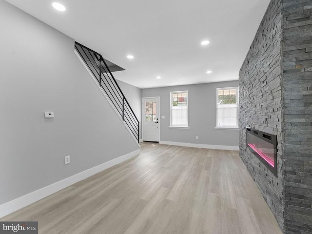 121 N 6TH ST, Darby, PA 19023