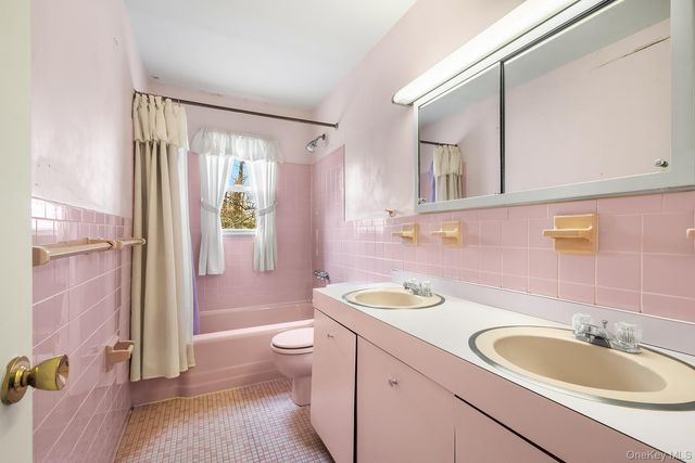 705 Ardsley Road, Scarsdale, NY 10583