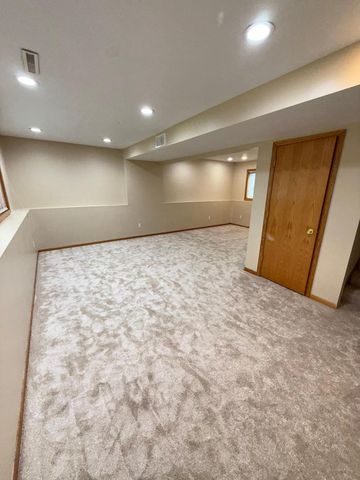 3888 Gibraltar Trail, Eagan, MN 55123