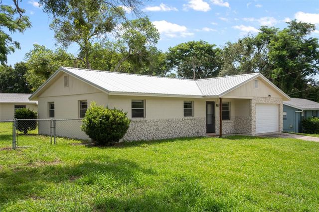 111 AMIGOS ROAD, Debary, FL 32713