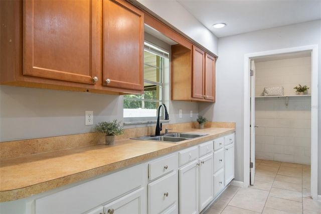 111 AMIGOS ROAD, Debary, FL 32713