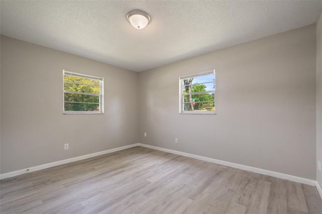 111 AMIGOS ROAD, Debary, FL 32713