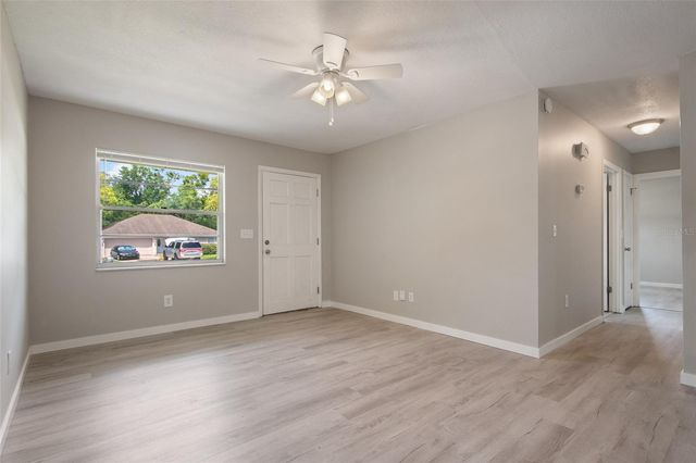 111 AMIGOS ROAD, Debary, FL 32713