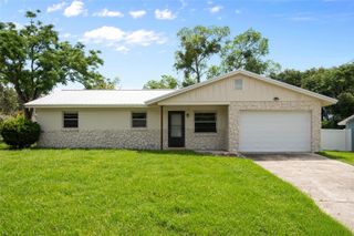 111 AMIGOS ROAD, Debary, FL 32713