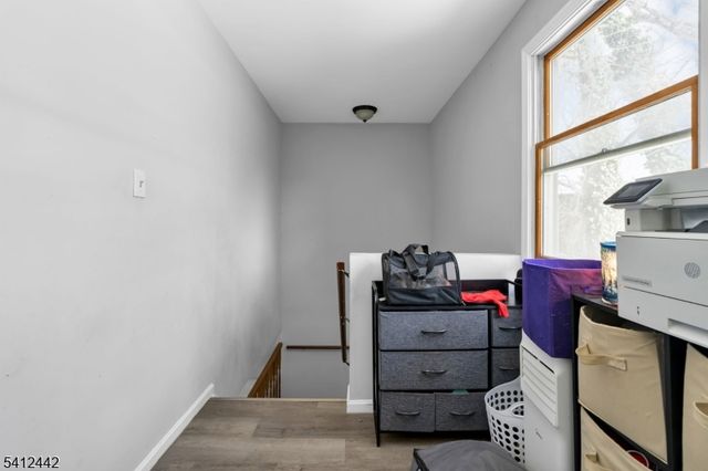 208 E Price St, Linden City, NJ 07036