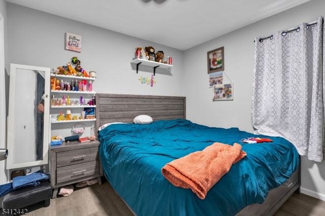 208 E Price St, Linden City, NJ 07036