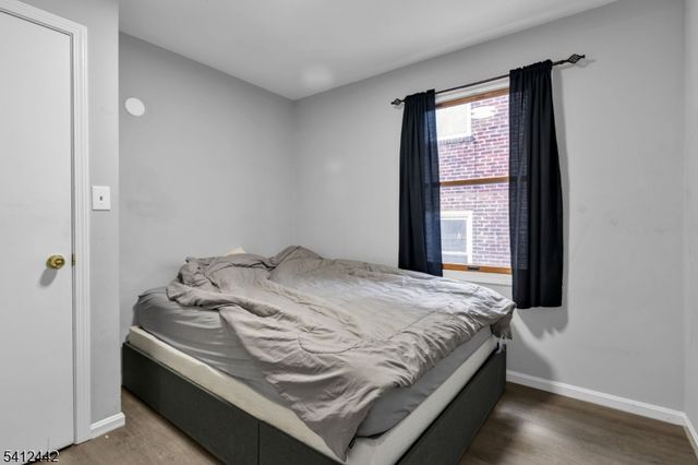 208 E Price St, Linden City, NJ 07036