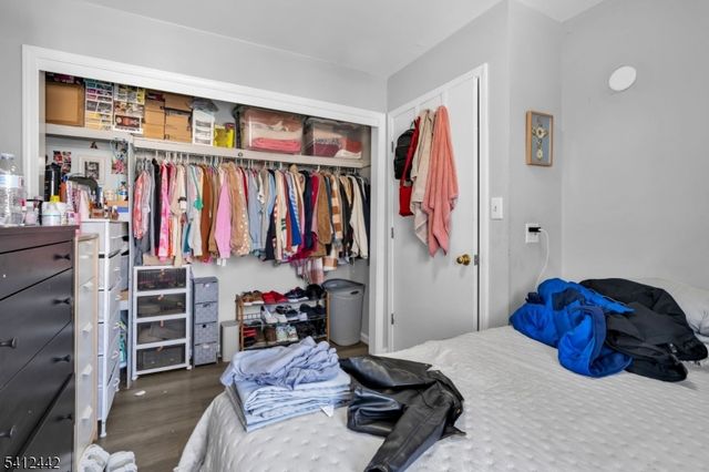 208 E Price St, Linden City, NJ 07036