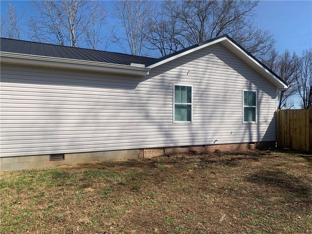 2910 Chambers Road, Anderson, SC 29626