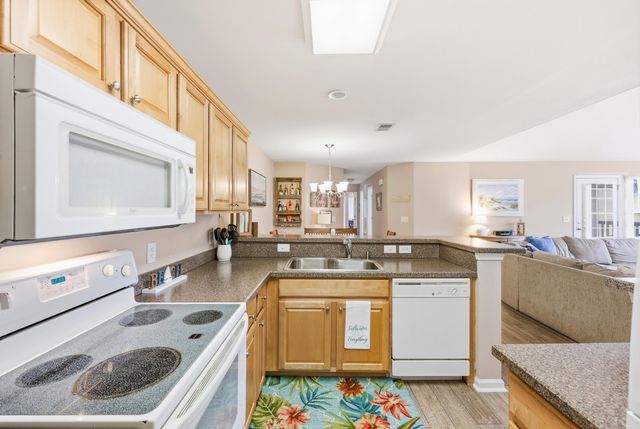 10 Logan Berry Ct Unit H, Murrells Inlet, SC 29576