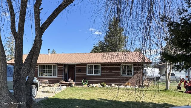 265 Campbell Loop, Laclede, ID 83841