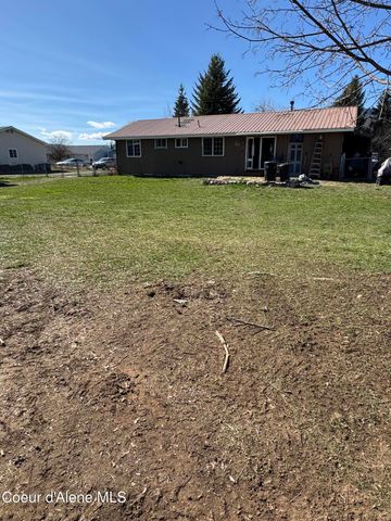 265 Campbell Loop, Laclede, ID 83841