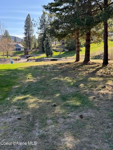 265 Campbell Loop, Laclede, ID 83841