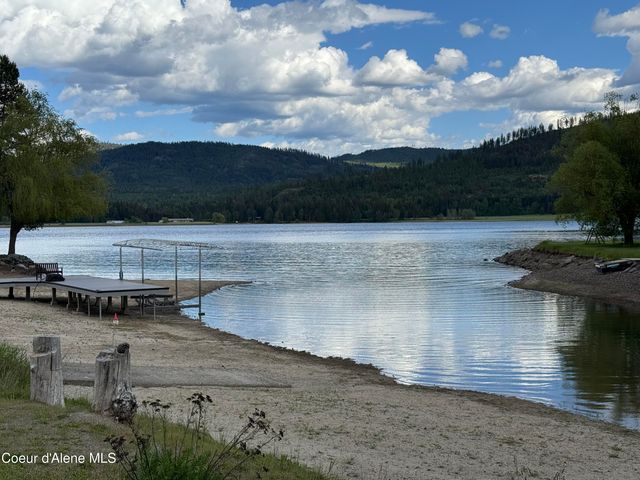 265 Campbell Loop, Laclede, ID 83841