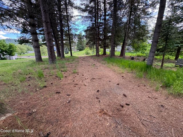 265 Campbell Loop, Laclede, ID 83841