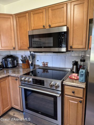 265 Campbell Loop, Laclede, ID 83841