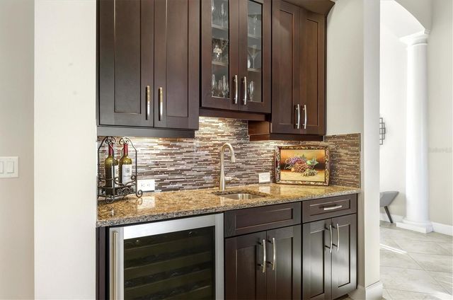 4711 BENITO COURT, Bradenton, FL 34211